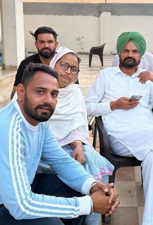 ਪੰਜਾਬੀ ਕਲਾਕਾਰ ਦੇ ਘਰ ਛਾਇਆ ਮਾਤਮ, ਦੀਵਾਲੀ ਤੋਂ ਪਹਿਲਾਂ ਸਦਮੇ 'ਚ ਪਰਿਵਾਰ