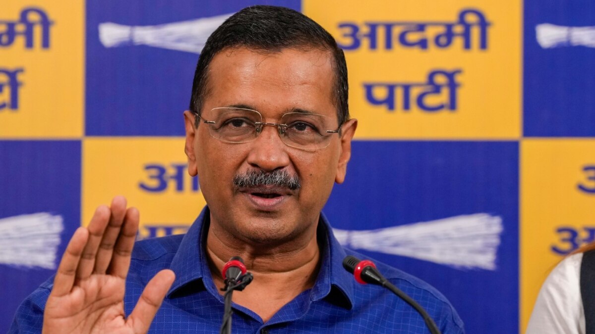 दिल्ली में पटाखा बैन करने के फैसले पर अरविंद केजरीवाल बोले- ‘इसमें हिंदू-मुस्लिम जैसा कुछ…’