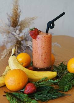 Fruit VS Fruit juice: पूर्ण फळ की फळांचा रस आरोग्यासाठी काय चांगले आहे? जाणून घ्या!