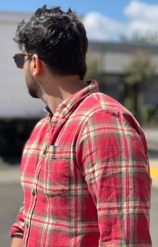 ਪੰਜਾਬੀ ਗਾਇਕ ਗੁਰਨਾਮ ਭੁੱਲਰ ਦੇ ਘਰ ਛਾਇਆ ਮਾਤਮ, ਸਦਮੇ 'ਚ ਡੁੱਬਿਆ ਪਰਿਵਾਰ