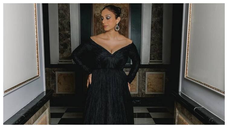 Tabu Shines at 'Dune: Prophecy' New York Premiere in Stunning Abu Jani Sandeep Khosla Ensemble. Pics And Video Tabu Shines At 'Dune: Prophecy' New York Premiere In Stunning Abu Jani Sandeep Khosla Ensemble