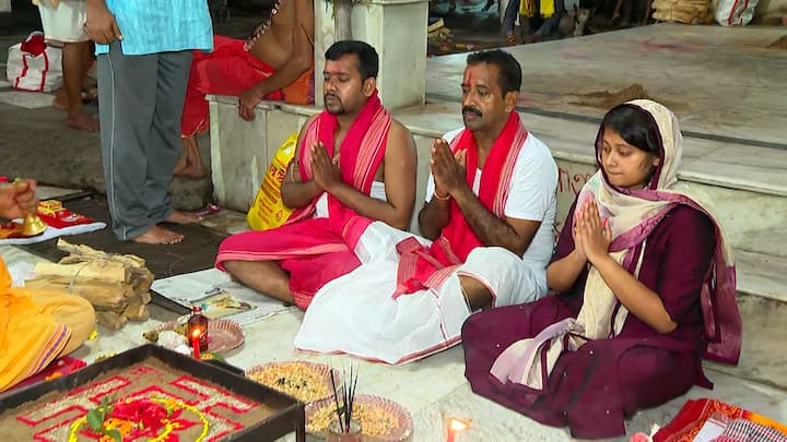 এখানকার অন্নভোগের বিশেষত্ব পোড়া শোলমাছ মাখা। দীপান্বিতা অমাবস্যা উপলক্ষ্যে নিয়ম-নিষ্ঠা মেনে হয় বিশেষ সন্ধ্যারতি।