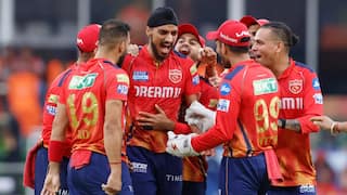 IPL 2025: पंजाब की रिटेंशन लिस्ट से दुनिया हैरान? केवल दो खिलाड़ियों पर खर्च करेगी 8 करोड़; अर्शदीप लिस्ट से बाहर!