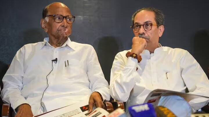 2019માં શિવસેના બે ભાગમાં વહેંચાયેલી નહોતી. ત્યારે એક જ પાર્ટી હતી, જેના કર્તાધર્તા ઉદ્ધવ ઠાકરે હતા. છેલ્લી વિધાનસભા ચૂંટણીમાં શિવસેનાને 56 બેઠકો મળી હતી. આવી જ સ્થિતિ એનસીપીની પણ છે. 2019માં જ્યારે શરદ પવાર અને અજિત પવાર સાથે હતા ત્યારે એનસીપીને 54 બેઠકો મળી હતી, પરંતુ હવે બંને પાર્ટીઓના બે ટુકડા થઈ ચૂક્યા છે.