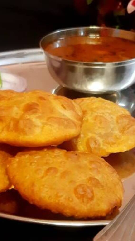 बनारस में खाना न भूलें ये 7 स्वादिष्ट चीजें