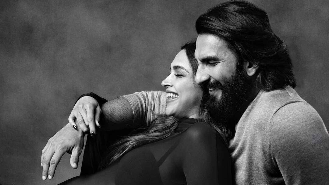 Deepika and Ranveer: দীপাবলিতে মেয়ের ছবি ও নাম প্রকাশ্যে আনলেন রণবীর দীপিকা, কার মতো দেখতে হল একরত্তিকে? Deepika Padukone and Ranveer Singh named their child as Dua shares first photo Deepika and Ranveer: দীপাবলিতে মেয়ের ছবি ও নাম প্রকাশ্যে আনলেন রণবীর দীপিকা, কার মতো দেখতে হল একরত্তিকে?