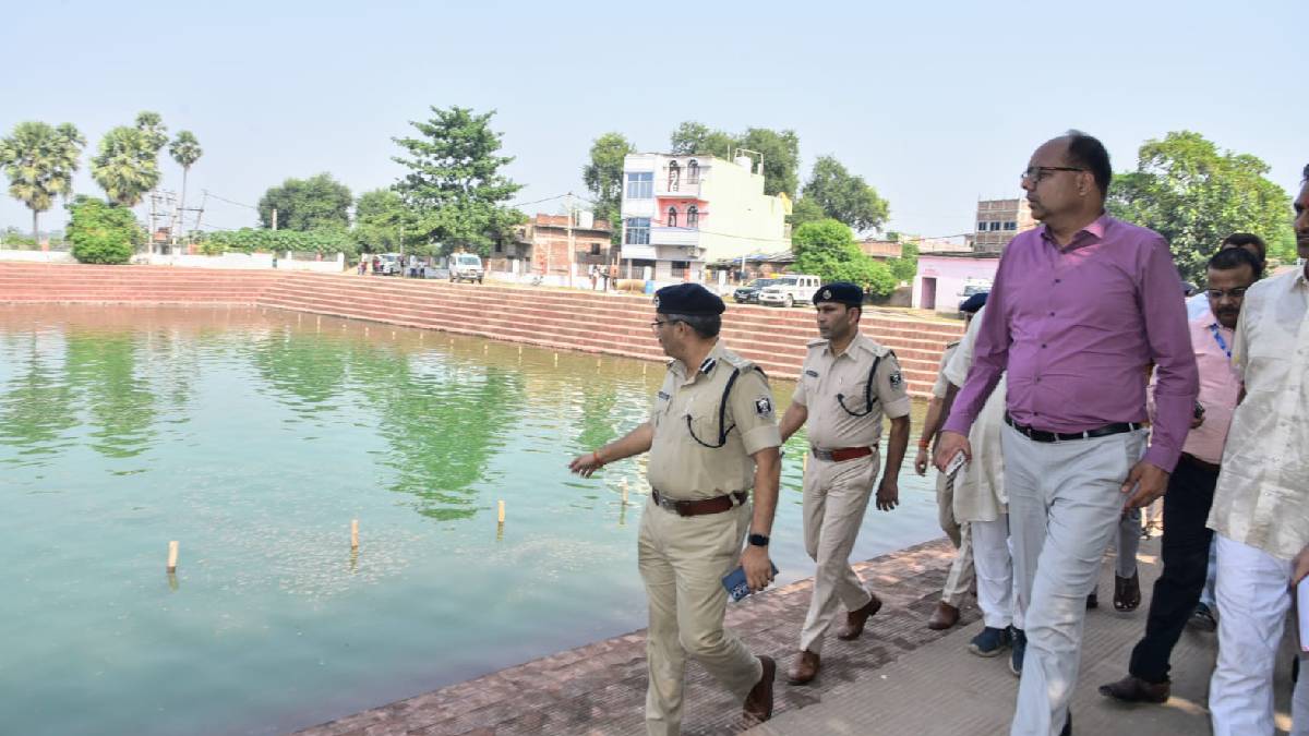 Chhath 2024: दिवाली खत्म होते ही बिहार में छठ की तैयारी तेज, DM-SSP ने लिया घाटों का जायजा