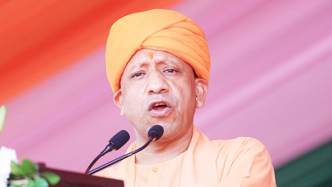 24 Year Old Woman Arrested over the CM Yogi Adityanath Gets Death Threat Will Kill You Like Baba Siddique CM યોગીને ધમકી આપનારી યુવતીની ધરપકડ, મુંબઇ પોલીસે 24 વર્ષીય ફાતિમા ખાનને પકડી