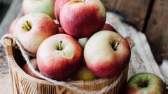 Apple:தினமும் ஆப்பிள் சாப்பிடுவது நல்லதா? ஊட்டச்சத்து நிபுணர்கள் சொல்வது என்ன?