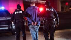 पुलिस अरेस्ट करने आए तो सबसे पहले करें ये काम, जान लीजिए अपने अधिकार