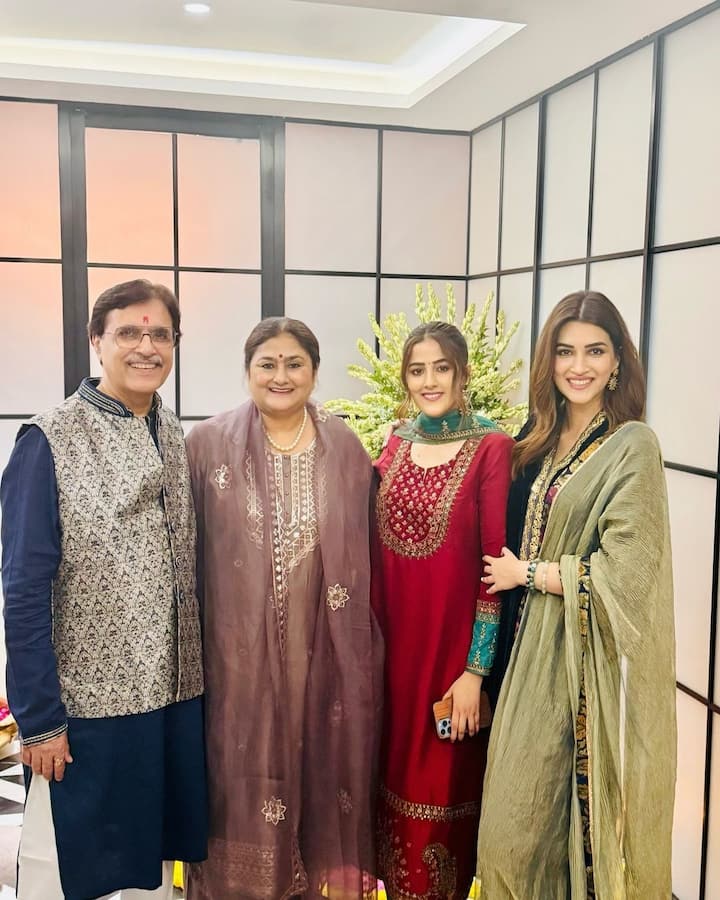 Talking about 'Do Patti' actress Kriti Sanon, the actress celebrated the festival of Diwali with her family and special friends.