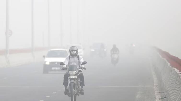 Poor air quality due to bursting of firecrackers during Diwali celebrations in Chennai Chennai Air Pollution: சென்னை மக்களே வெளியே வராதிங்க..! தீபாவளி கொண்டாட்டத்தால் மோசமான காற்றின் தரம்