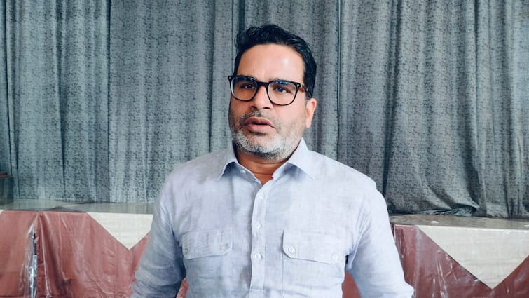 Case filed against jan suraaj convenor Prashant Kishor after bpsc aspirants protest in patna gandhi maidan Patna Protest: प्रशांत किशोर पर मामला दर्ज, BPSC अभ्यर्थियों को उकसाने और सड़क पर हंगामा कराने का आरोप