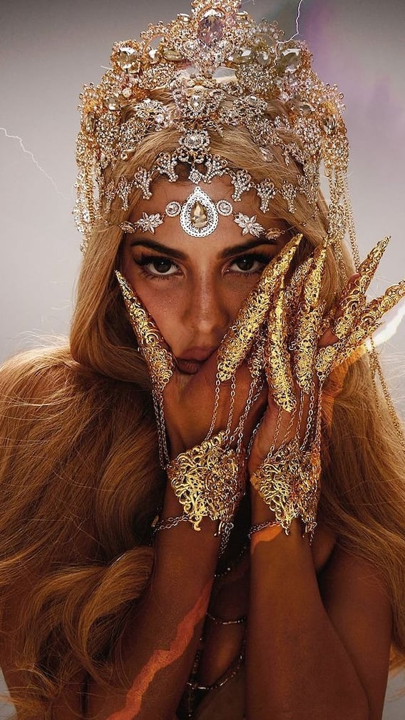 कभी श्रीलंका में जर्नलिस्ट थी ये एक्ट्रेस, मॉडलिंग के लिए आई इंडिया पलटी किस्मत