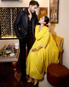 Diwali 2024: સારા અલી ખાને ભાઈ ઈબ્રાહિમ સાથે ઉજવી દિવાળી, શેર કરી તસવીરો અને કહ્યું- 'ક્યારેક ખુશી તો ક્યારેક દુઃખ'