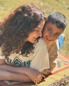 Kangana Goes On Picnic With Family In The Hills & This Is The Most Adorable Member Of The Ranaut Family