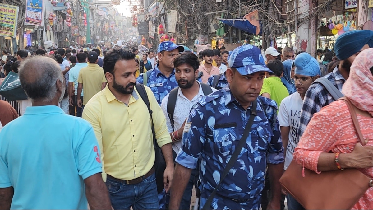 दिवाली पर लोगों ने की जमकर खरीदारी, 4.25 लाख करोड़ का कारोबार, अब शादियों के सीजन पर नजर