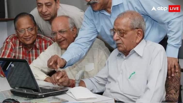 pensioners need to submit life certificate know the rules for when they need to submit it पेंशन लेने वाले बुजुर्गों को कितने साल में जमा कराना होता है जीवन प्रमाण पत्र? जान लें इसके नियम