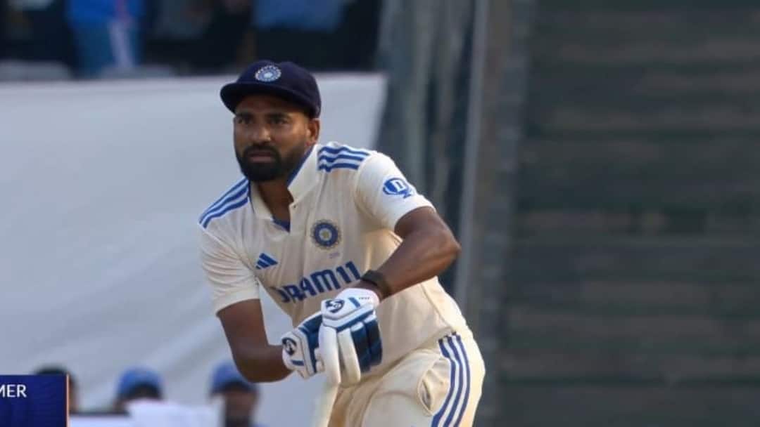 IND vs NZ 3rd Test former cricketers fans criticise India's Mohammed Siraj Nightwatchman Decision IND vs NZ: நைட் வாட்ச்மேனாக வந்த முகமது சிராஜ்! முடிவுகள் எடுப்பதில் தடுமாறுகிறதா இந்திய அணி?