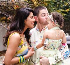 Priyanka Chopra Diwali celebration: निकच्या मांडीत बसली, घरभर बागडली, मालतीसोबत वेळ घालवत प्रियंकानं शेअर केले दिवाळीचे खास फोटो