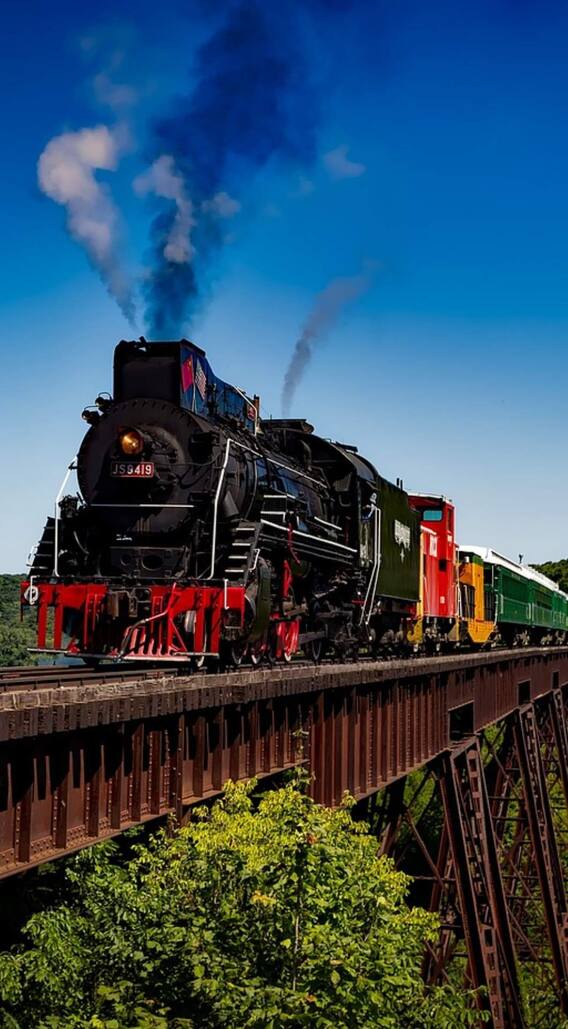 भारत से पाकिस्तान की बीच चलने वाली दो ट्रेनों का नाम क्या और किराया कितना