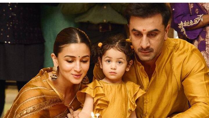 আলোর উৎসব মাতোয়ারা হলেন মায়ানগরীর তারকারাও। এমনিতে সারা বছর কর্মব্যস্ত থাকলেও, দিওয়ালিতে পরিবাররে সঙ্গে উৎসবের আমেজেই দেখা গেল সকলকে। এবছর আলোর উৎসবে বিশেষ করে নজর কাড়ল ভট্ট-কপূর পরিবার।