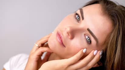 শীত আসার আগে ত্বকের যত্ন নেবেন কীভাবে ? শীত আসার আগে ত্বকের যত্ন নেবেন কীভাবে ?