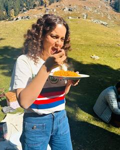 Kangana Ranaut : अभिनेत्री कंगना रणौतचा पिकनिक मोड! कुटुंबासोबत घालवला निवांत वेळ