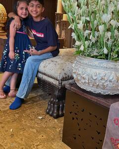 Bhai Dooj 2024: समिशा ने नन्हे हाथों से उतारी भाई अयान की आरती, फिर किया तिलक, शिल्पा शेट्टी ने शेयर की क्यूट तस्वीरें