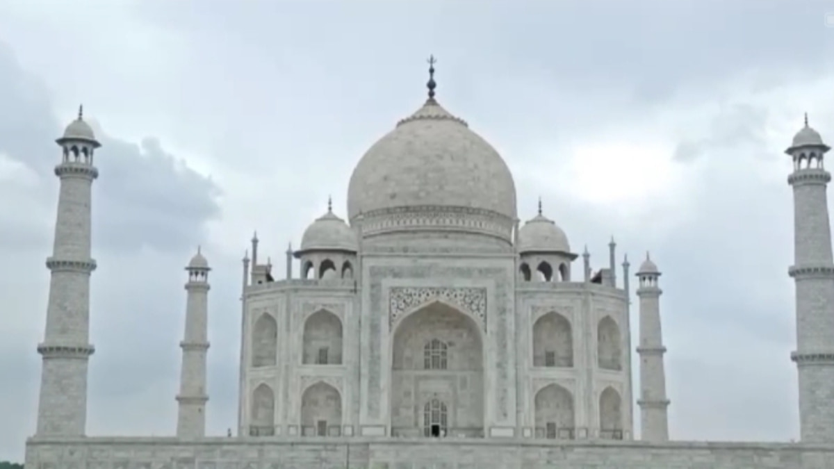 Weather Update: आगरा में बदला मौसम, बढ़ने लगी ठंड, सुबह-शाम के तापमान आ रही गिरावट