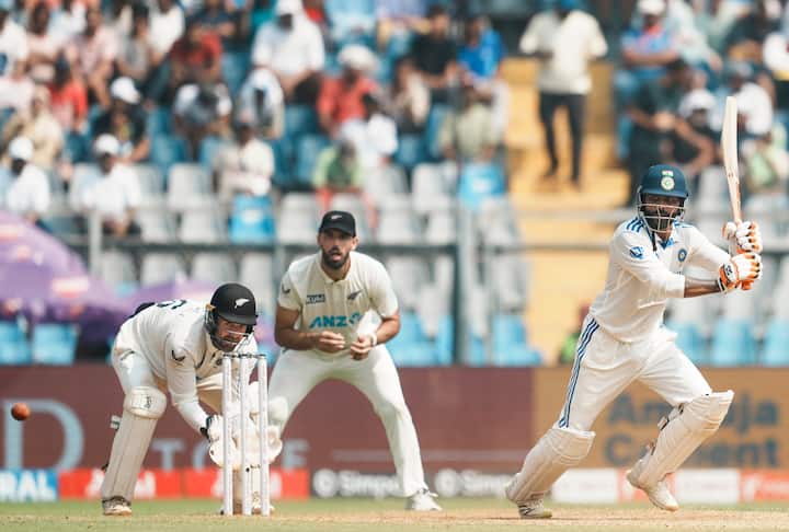 न्यूजीलैंड के खिलाफ सीरीज में मिली हार के जरिए टीम इंडिया ने घरेलू सरजमीं पर 12 साल बाद कोई टेस्ट सीरीज गंवाई.