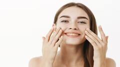 પ્રદૂષણના કારણે શુષ્ક થઈ ગઈ છે સ્કીન, રસોડામાં રહેલી આ વસ્તુને ત્વચા પર લગાવો 