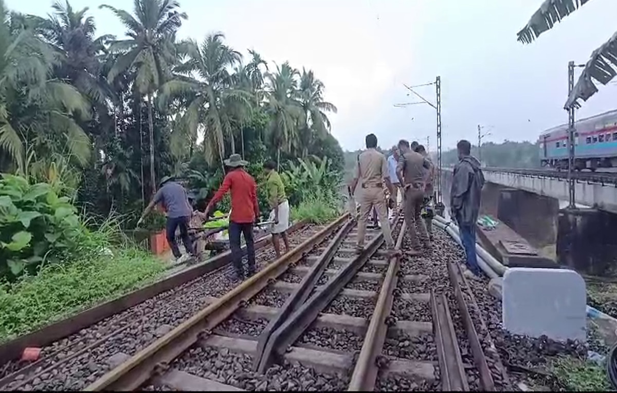 பாலக்காடு அருகே எக்ஸ்பிரஸ் ரயில் மோதியதில் தமிழகத்தைச் சேர்ந்த தொழிலாளர்கள் 4 பேர் உயிரிப்பு