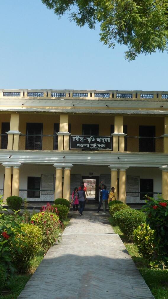 यूपी में रामपुर शहर के पॉश इलाके कौन से हैं?