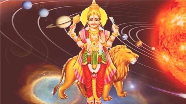 জ্যোতিষশাস্ত্র অনুসারে, প্রতিটি গ্রহ একটি নির্দিষ্ট ব্যবধানের পরে তার রাশি পরিবর্তন করে। রাশিচক্রের চিহ্ন পরিবর্তন করে, তারা বিদ্যমান গ্রহের সঙ্গে মিলিত হয় এবং অনেক রাজযোগ গঠন করে। এই রাজযোগের প্রভাব সব ১২টি রাশির মানুষের উপর পড়ে। কারও জন্য এটি শুভ আবার কারও জন্য সমস্যায় পড়তে হয়। ২৯ অক্টোবর বুধ বৃশ্চিক রাশিতে প্রবেশ করেছিল। এখন ১৬ নভেম্বর গ্রহের রাজা সূর্যও এই রাশিতে প্রবেশ করবে।