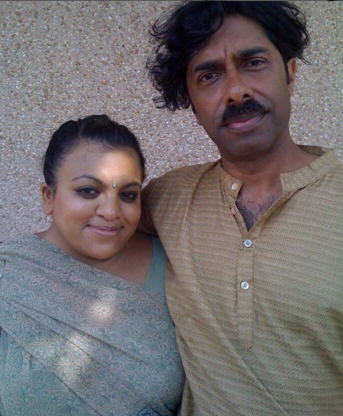 ਦਰਅਸਲ, ਇਸ ਮਸ਼ਹੂਰ ਅਦਾਕਾਰ ਨੂੰ ਦੂਜਾ ਜਨਮ ਮਿਲਿਆ ਹੈ। ਇੰਨਾ ਹੀ ਨਹੀਂ ਉਨ੍ਹਾਂ ਨੇ ਮਰਨ ਤੋਂ ਬਾਅਦ ਜ਼ਿੰਦਾ ਆਉਣ ਦਾ ਆਪਣਾ ਅਨੁਭਵ ਵੀ ਸਾਂਝਾ ਕੀਤਾ। ਬ੍ਰਿਟਿਸ਼ ਕਲਾਕਾਰ ਸ਼ਿਵ ਗਰੇਵਾਲ ਨਾਲ 2013 'ਚ ਇੱਕ ਅਜਿਹੀ ਘਟਨਾ ਵਾਪਰੀ, ਜਿਸ ਨੇ ਉਨ੍ਹਾਂ ਦੀ ਜ਼ਿੰਦਗੀ ਹਮੇਸ਼ਾ ਲਈ ਬਦਲ ਦਿੱਤੀ। 60 ਸਾਲ ਦੀ ਉਮਰ ਵਿੱਚ ਸ਼ਿਵ ਨੂੰ ਘਰ ਵਿੱਚ ਖਾਣਾ ਖਾਂਦੇ ਸਮੇਂ ਦਿਲ ਦਾ ਦੌਰਾ ਪੈ ਗਿਆ। ਆਮ ਲੋਕਾਂ ਵਾਂਗ ਉਸ ਦੇ ਦਿਲ ਦੀ ਧੜਕਣ ਵੀ ਬੰਦ ਹੋ ਗਈ ਅਤੇ ਸਾਰੇ ਉਸ ਨੂੰ ਮਰਿਆ ਸਮਝ ਰਹੇ ਸਨ।