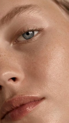 உங்கள் சருமத்தை பளபளப்பாக வைக்க உதவும் 9 குளிர்கால உணவுகள்