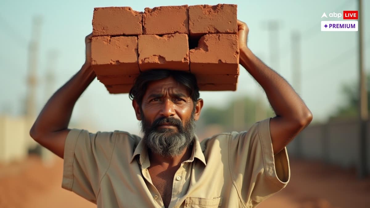 बढ़ती अर्थव्यवस्था का फायदा मजदूरों को नहीं, महंगाई की तुलना में दिहाड़ी 'ऊंट के मुंह में जीरा'