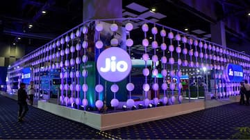 Reliance Jio Eyes Mega $100 Billion IPO By 2025; Retail Business Debut Delayed: Report