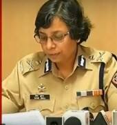 रश्मी शुक्ला या 1988 च्या बॅचच्या IPS अधिकारी आहेत. त्या महाराष्ट्र पोलिसातील सर्वात वरिष्ठ IPS अधिकार्यांपैकी एक आहेत. याआधी त्यांनी सशस्त्र सीमा बल (SSB) चे केंद्रप्रमुख म्हणूनही जबाबदारी पार पाडलेली आहे. त्याशिवाय पुणे पोलीस आयुक्त म्हणूनही त्यांनी काम केलेले आहे.