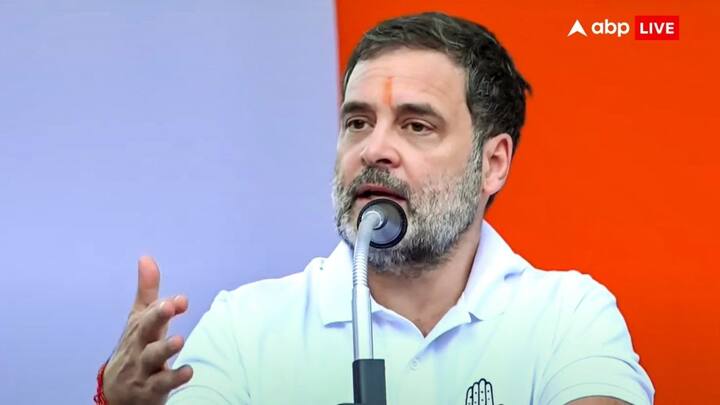 राहुल गांधी ने रायबरेली में शहीद चौक का उद्घाटन भी किया. ये कार्यक्रम राजनीतिक दृष्टि से महत्वपूर्ण है.खासकर जब कांग्रेस और समाजवादी पार्टी के बीच गठबंधन को लेकर चर्चा हो रही है. राहुल गांधी का यह कदम लोकल राजनीति में अपनी पकड़ मजबूत करने की दिशा में देखा जा रहा है. राहुल का ये दौरा यूपी विधानसभा उपचुनाव के दौरान हुआ है जो 2027 के विधानसभा चुनाव से पहले एक महत्वपूर्ण सेमीफाइनल माना जा रहा है.