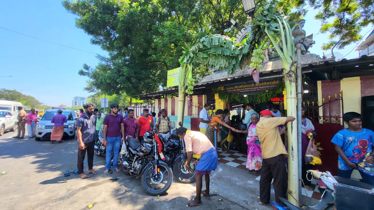 Irani Amman Kovil: ஜிஎஸ்டி சாலையில் பூஜை போடும் வாகனங்கள்.. பெருங்களத்தூர் இரணியம்மன் கோயில் கதை தெரியுமா ?