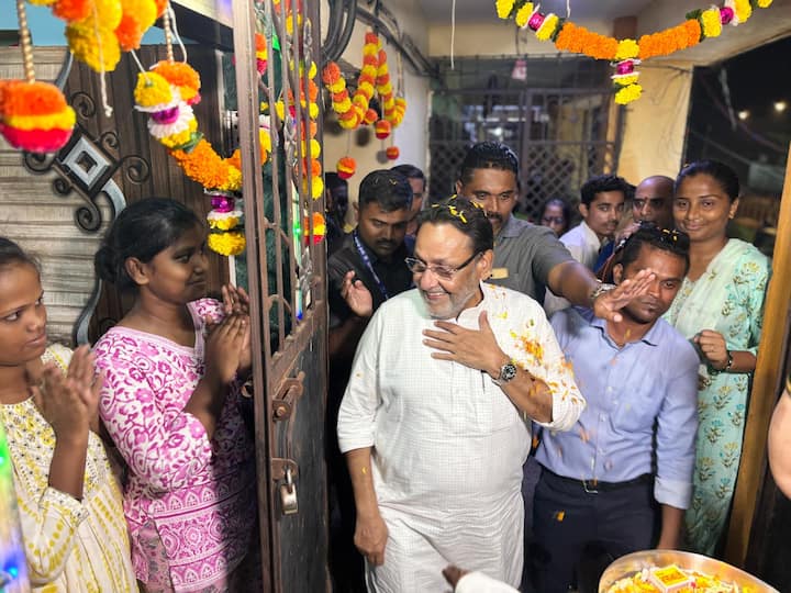 महाराष्ट्र की मानखुर्द शिवाजी नगर विधानसभा पर सबकी नजरे हैं. यहां से अजित पवार ने नवाब मलिक को टिकट दिया है. दिलचस्प है कि यहीं से अजित पवार के सहयोगी दल शिवसेना ने सुरेश पाटिल को मैदान में उतारा है.