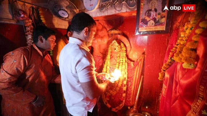 इस अवसर पर उन्होंने भगवान हनुमान से देश को हर संकट से उबारने और सभी को मिलकर आगे बढ़ने की प्रेरणा देने की कामना की.