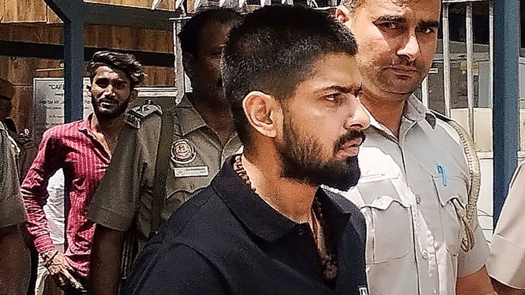 लॉरेंस बिश्नोई की शहीद भगत सिंह से तुलना, गैंगस्टर की वेब सीरीज बैन करने की उठी मांग Lawrence Bishnoi compared to Shaheed Bhagat Singh Now demand raised to ban Gangster web series लॉरेंस बिश्नोई की शहीद भगत सिंह से तुलना, गैंगस्टर की वेब सीरीज बैन करने की उठी मांग