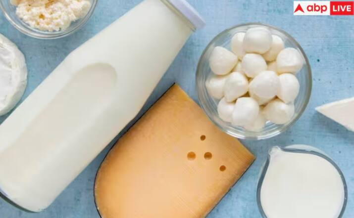 ਕੱਚੇ ਦੁੱਧ ਵਿੱਚ ਲੈਕਟੇਜ਼ ਵਰਗੇ ਐਨਜ਼ਾਈਮ ਹੁੰਦੇ ਹਨ। ਜੋ ਲੈਕਟੋਜ਼ ਨੂੰ ਪਚਾਉਣ ਵਿੱਚ ਮਦਦ ਕਰ ਸਕਦਾ ਹੈ। ਇਸ ਵਿੱਚ ਕੁਦਰਤੀ ਪ੍ਰੋਬਾਇਓਟਿਕਸ ਵੀ ਹੁੰਦੇ ਹਨ, ਜੋ ਕਿ ਕੁਝ ਸਿਹਤ ਲਈ ਖਤਰੇ ਵੀ ਹੁੰਦੇ ਹਨ। ਚਾਵਲਾ ਦੇ ਅਨੁਸਾਰ, ਇਸ ਵਿੱਚ ਸਾਲਮੋਨੇਲਾ, ਈ. ਕੋਲੀ ਅਤੇ ਲਿਸਟੇਰੀਆ ਵਰਗੇ ਜਰਾਸੀਮ ਬੈਕਟੀਰੀਆ ਹੋ ਸਕਦੇ ਹਨ।