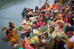 ছট পুজোয় আরাধনা করা হয় কার কার ? ছটি মাইয়া কে ? যে কেউ করতে পারেন পুজো ?