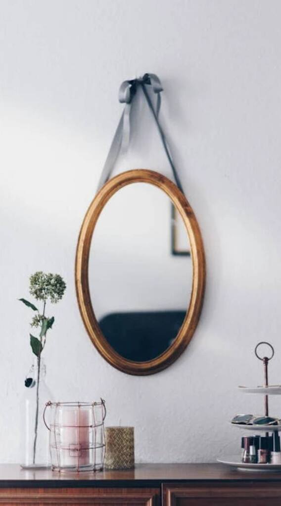 ઘરમાં આ જગ્યા પર ક્યારેય ન રાખો અરીસો