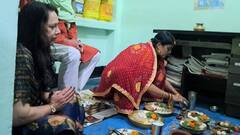 बिहार में छठ करने ऑस्ट्रेलिया से पहुंची ममता, कहा- हर साल वतन खींच लाती है भारतीय संस्कृति