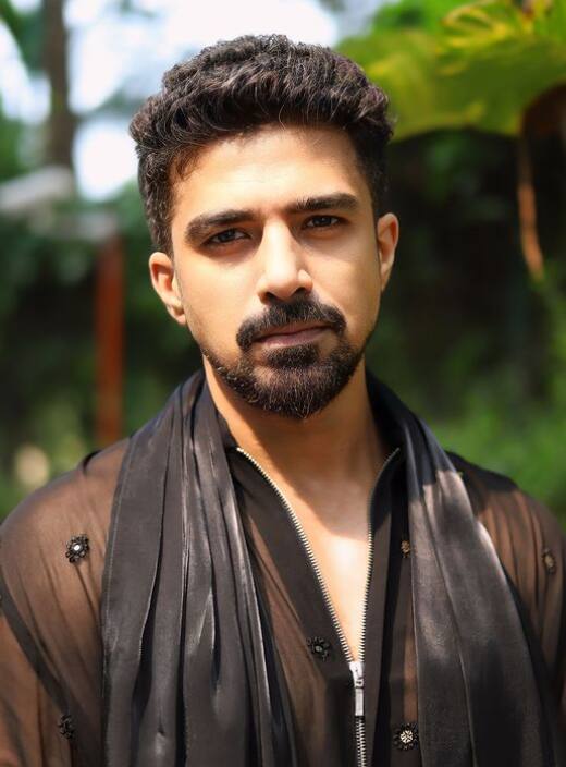 साकिब सलीम वरुण-सामंथा के शो में एक अहम रोल प्ले करते नजर आएंगे. शो के लिए उन्हें लगभग 40 लाख रुपये फीस दी गई है.